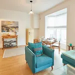 Centre 3-bed 3-bath * Saltburn-by-the-Sea