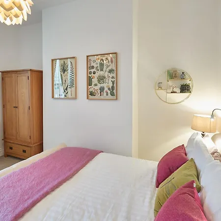 Centre 3-bed 3-bath