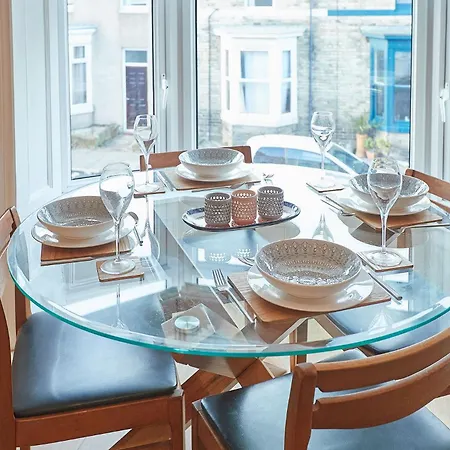 Centre 3-bed 3-bath Saltburn-by-the-Sea